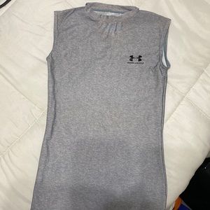 Boys LARGE Under Armour tank